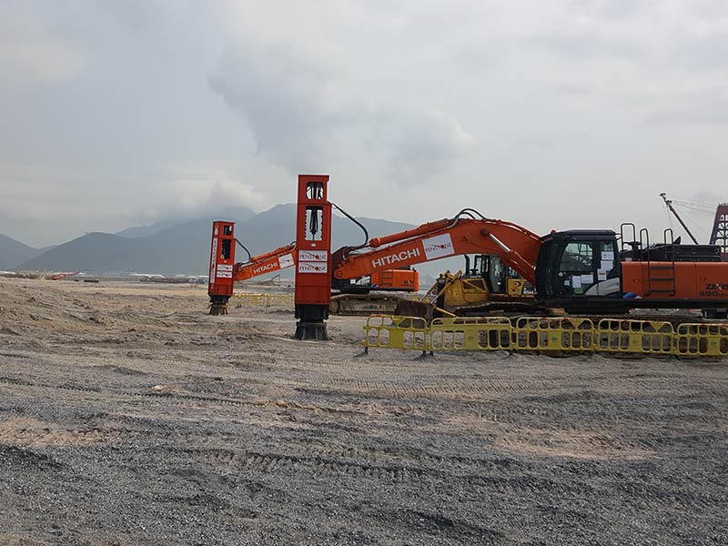 香港國際機(jī)場(chǎng)使用高速液壓夯實(shí)機(jī)